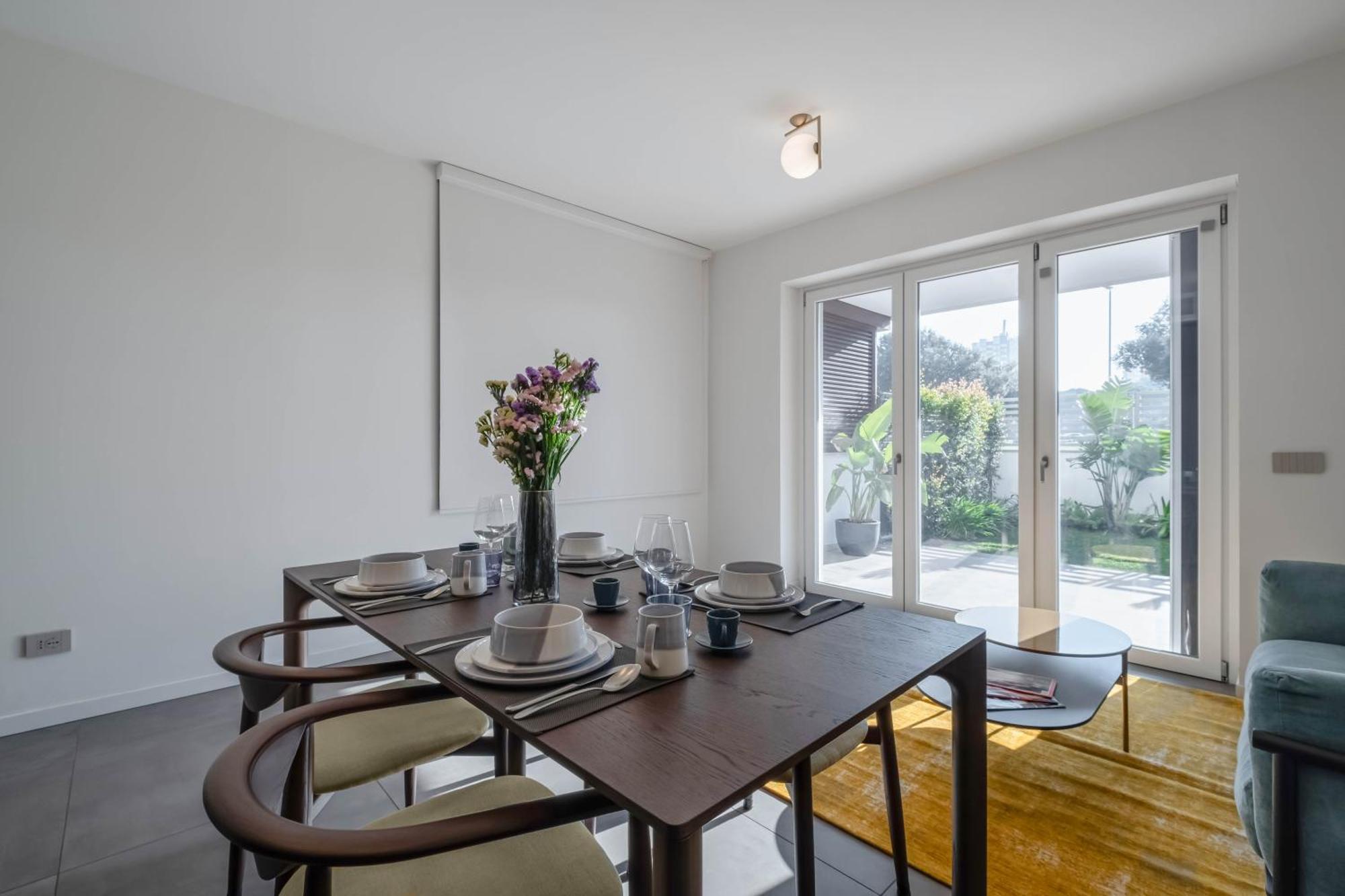 The Tropical Corner By Rentbeat Apartment Rom