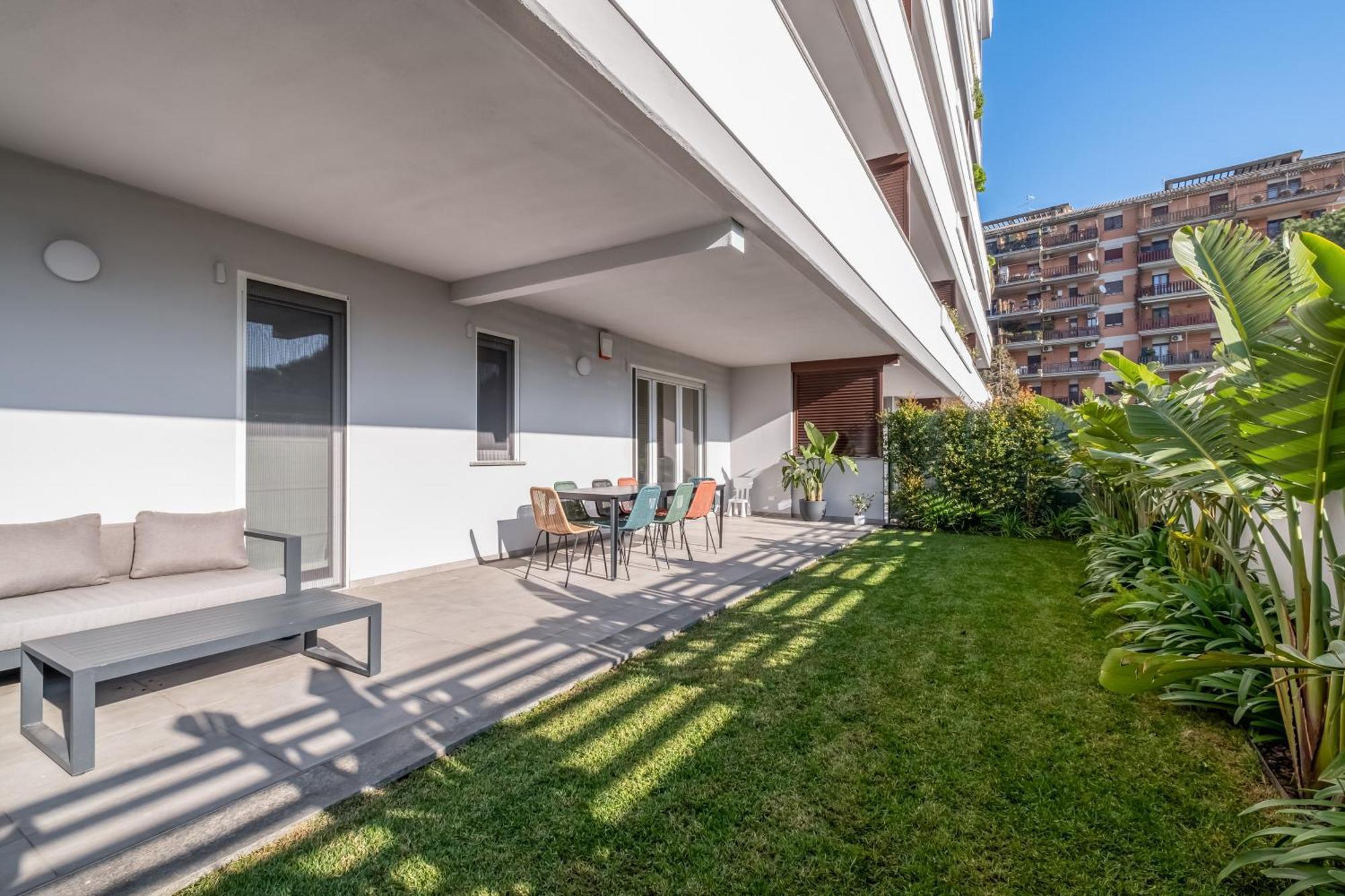 Apartment The Tropical Corner By Rentbeat Rom